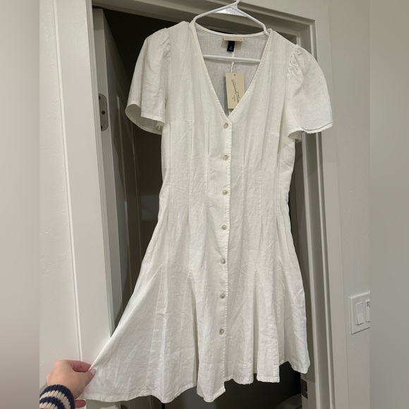 Universal Thread Dresses & Skirts - Universal Thread Ivory Button-Down Dress